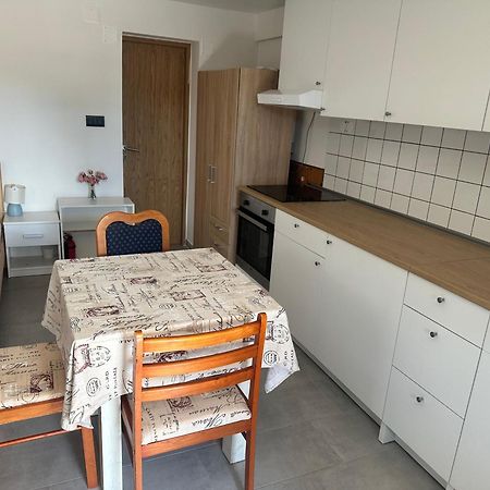 Cukon Holiday Home Premantura Luaran gambar