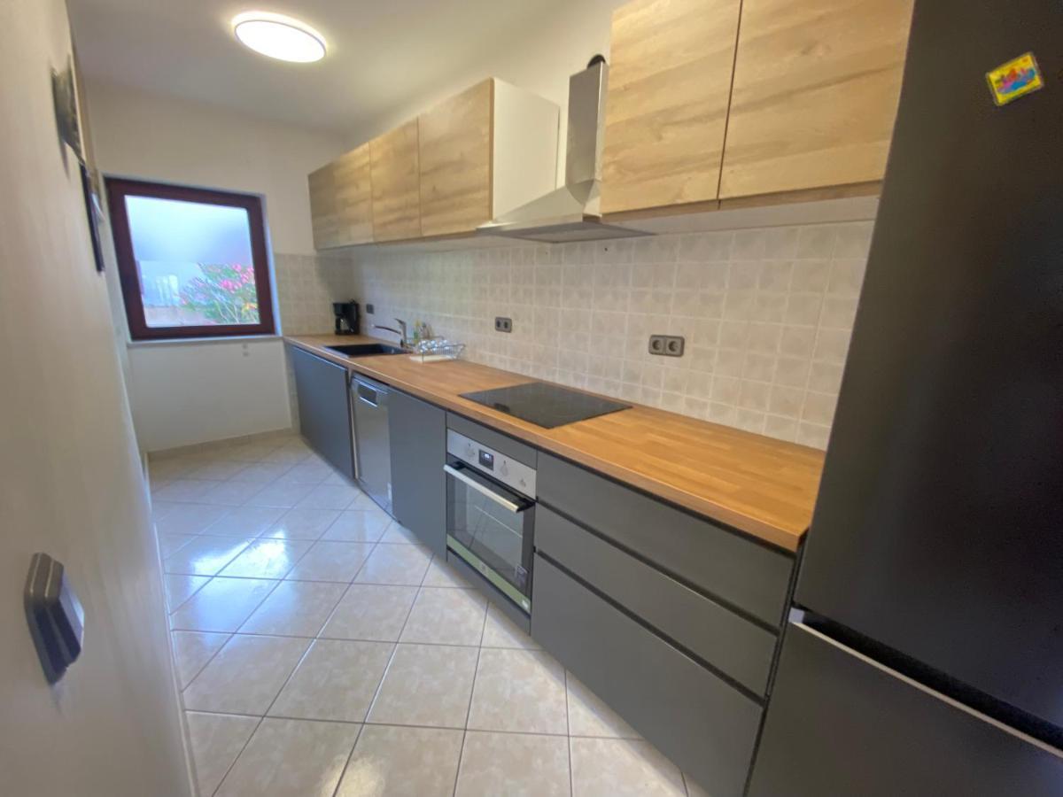 Cukon Holiday Home Premantura Luaran gambar