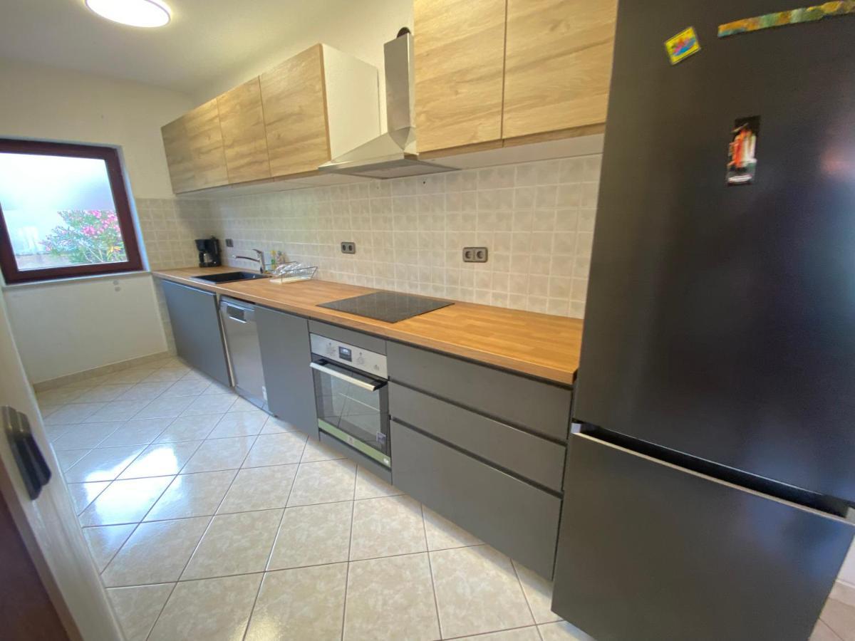 Cukon Holiday Home Premantura Luaran gambar