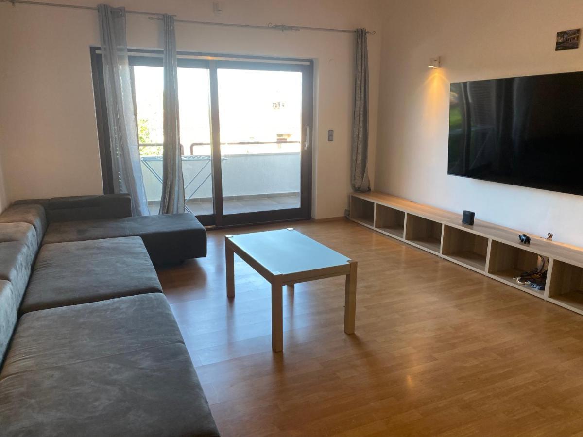 Cukon Holiday Home Premantura Luaran gambar