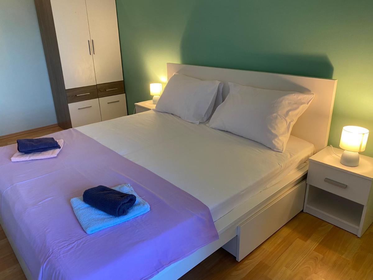 Cukon Holiday Home Premantura Luaran gambar