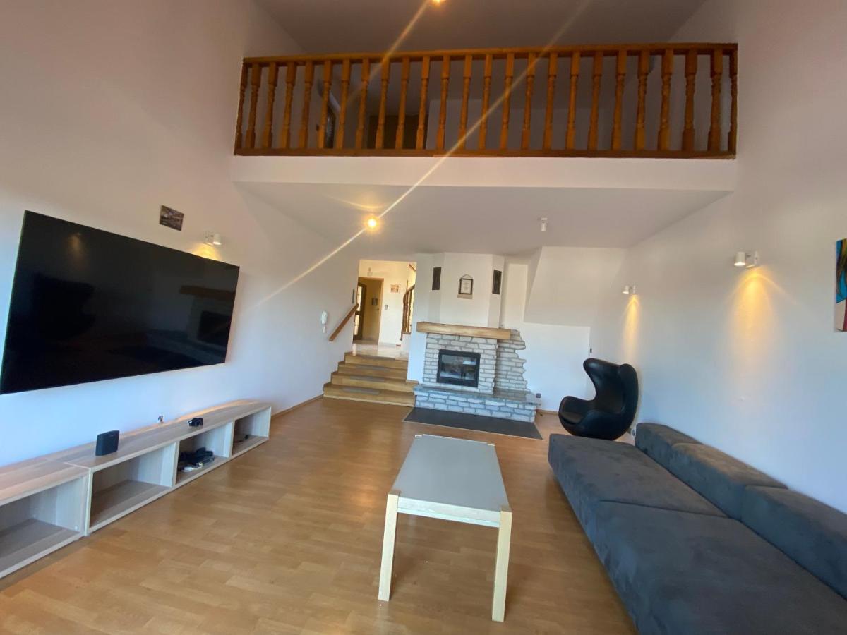 Cukon Holiday Home Premantura Luaran gambar