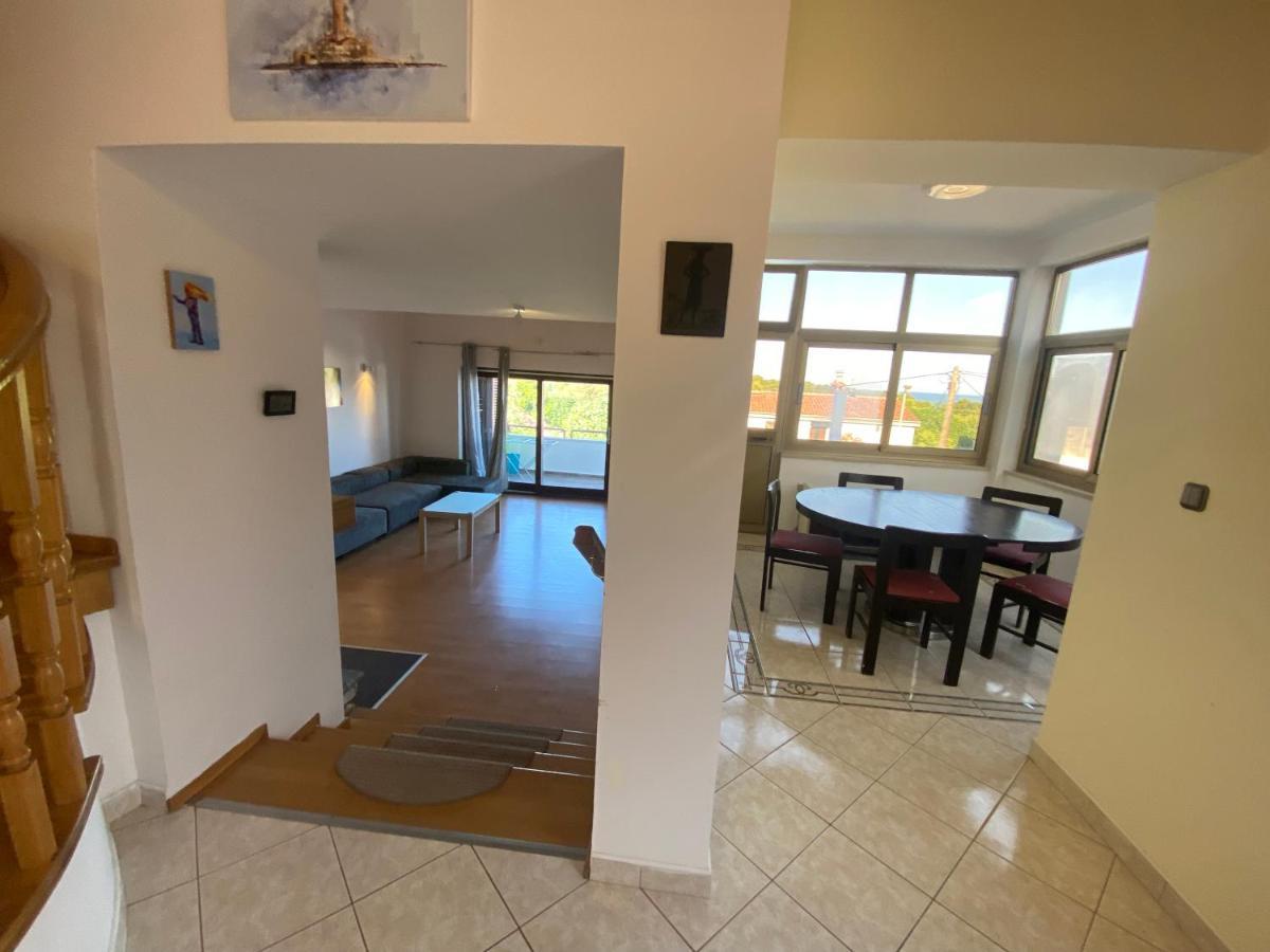 Cukon Holiday Home Premantura Luaran gambar