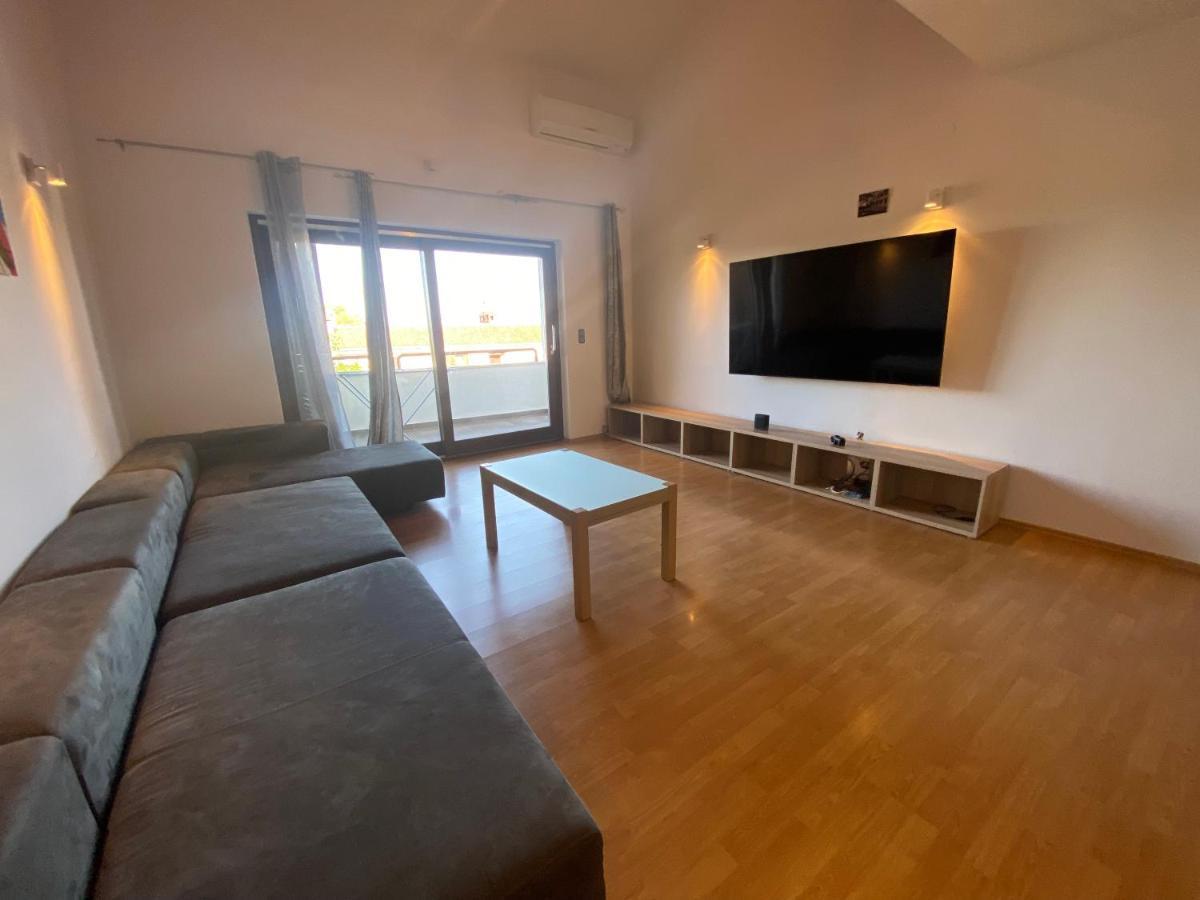 Cukon Holiday Home Premantura Luaran gambar