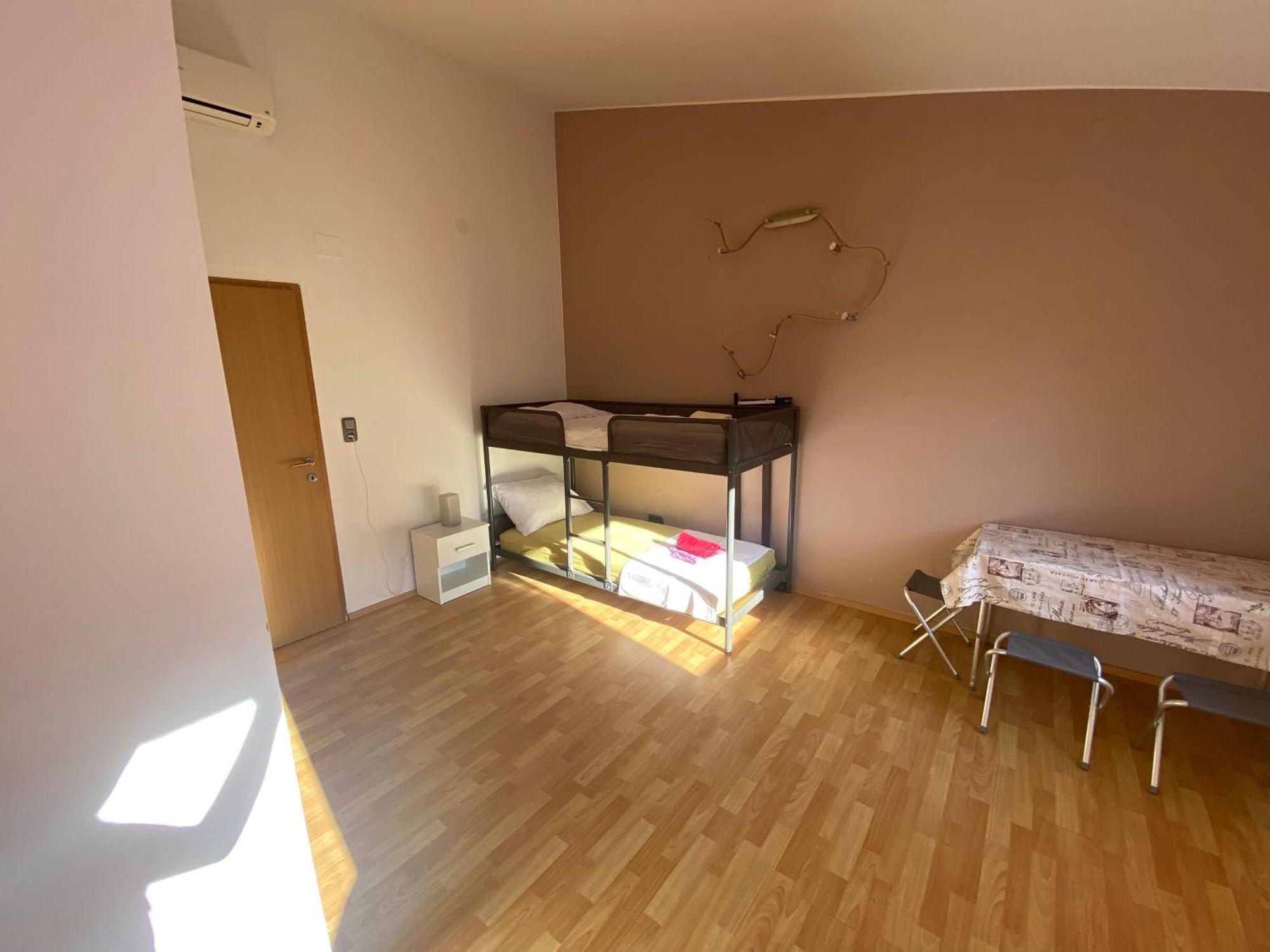 Cukon Holiday Home Premantura Bilik gambar